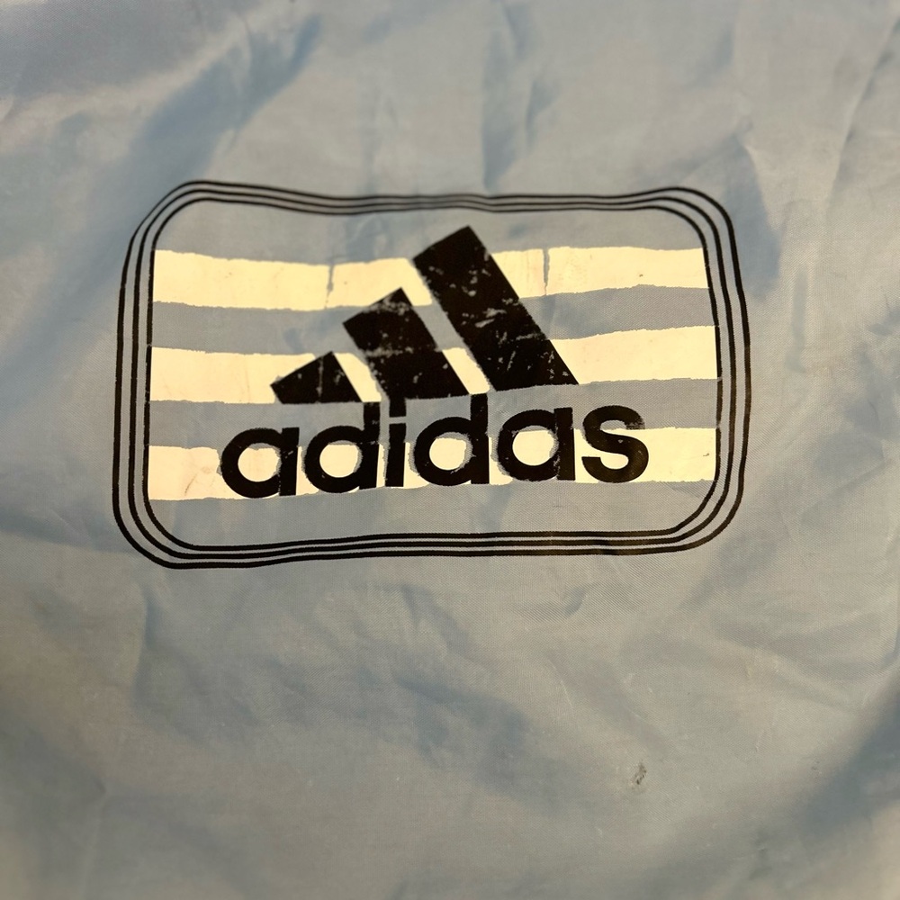 Adidas drawstring bag - Picture 4 of 4